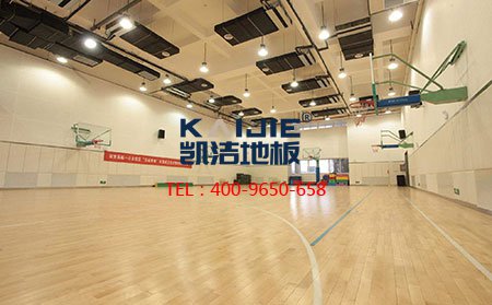 籃球?qū)官悎錾希小安恋馗纭保采俨涣诉\(yùn)動(dòng)木地板！-運(yùn)動(dòng)木地板