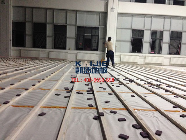 籃球館運(yùn)動(dòng)木地板安裝,籃球館運(yùn)動(dòng)木地板,籃球體育地板,凱潔籃球地板