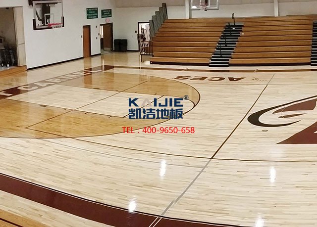 籃球場(chǎng)運(yùn)動(dòng)木地板養(yǎng)護(hù)過(guò)程中不可觸碰的禁忌——?jiǎng)P潔地板