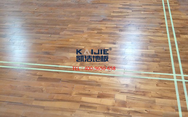 陜西寶雞中鐵一局五公司體育館木地板案例——?jiǎng)P潔地板