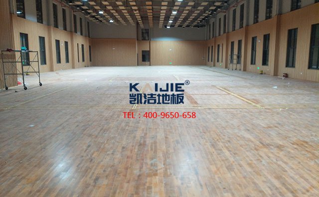 陜西寶雞中鐵一局五公司體育館木地板案例——?jiǎng)P潔地板