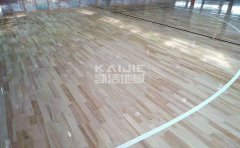 購(gòu)買室內(nèi)籃球場(chǎng)運(yùn)動(dòng)木地板需要考察廠家什么-籃球場(chǎng)木地板
