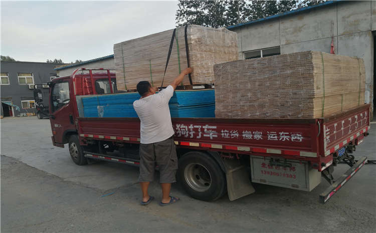 江蘇南京舞蹈室木地板項目發(fā)貨