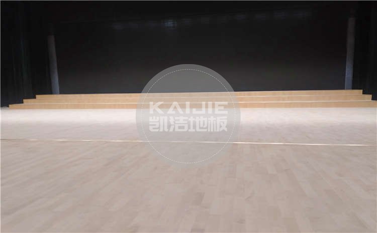 山東乳山市實(shí)驗(yàn)學(xué)校舞臺(tái)木地板項(xiàng)目
