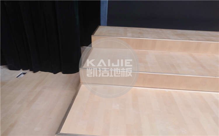 山東乳山市實(shí)驗(yàn)學(xué)校舞臺(tái)木地板項(xiàng)目