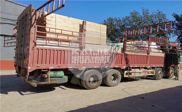 安徽馬鞍山籃球館木地板項目發(fā)貨