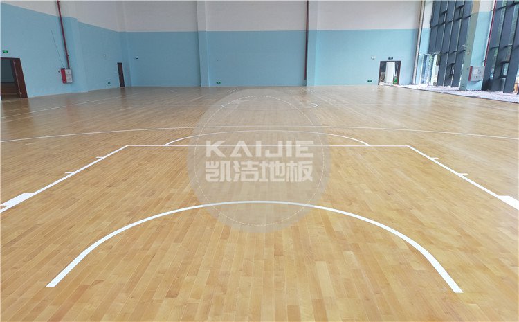 廣東佛山南海區(qū)綠電能源有限公司體育館木地板項(xiàng)目案例-凱潔籃球地板