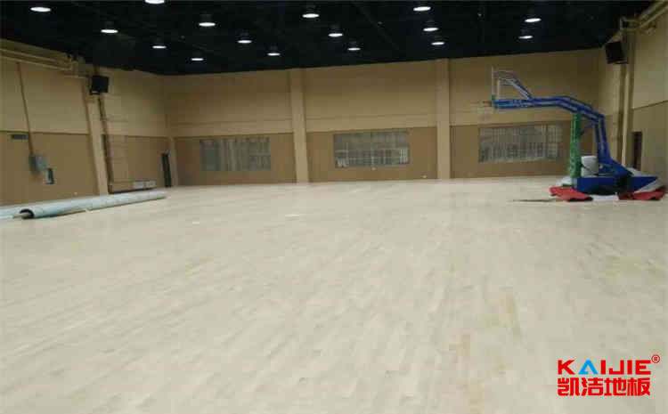 體育館木地板尺寸穩(wěn)定是多么地重要