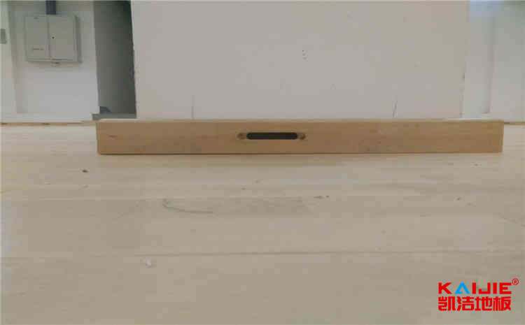 安徽運(yùn)動(dòng)木地板生產(chǎn)廠家——?jiǎng)P潔地板