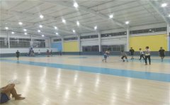 籃球館木地板用久了是翻新還是更換-凱潔地板