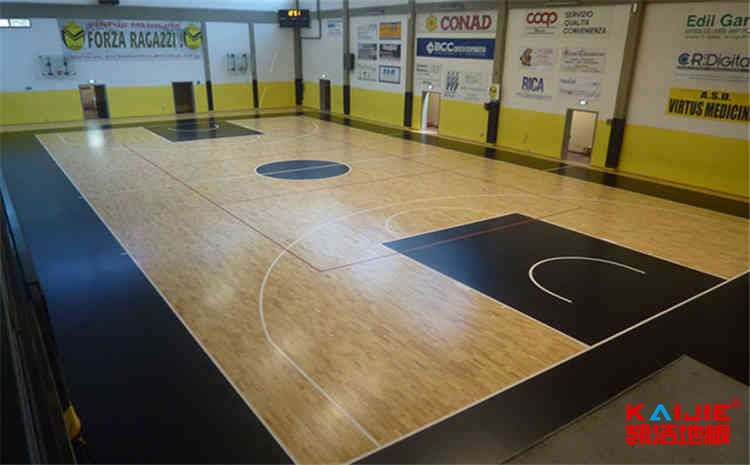 籃球場(chǎng)室內(nèi)專用木地板價(jià)格