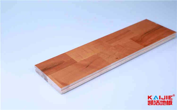 桂平籃球場(chǎng)館楓木運(yùn)動(dòng)地板廠家——?jiǎng)P潔地板