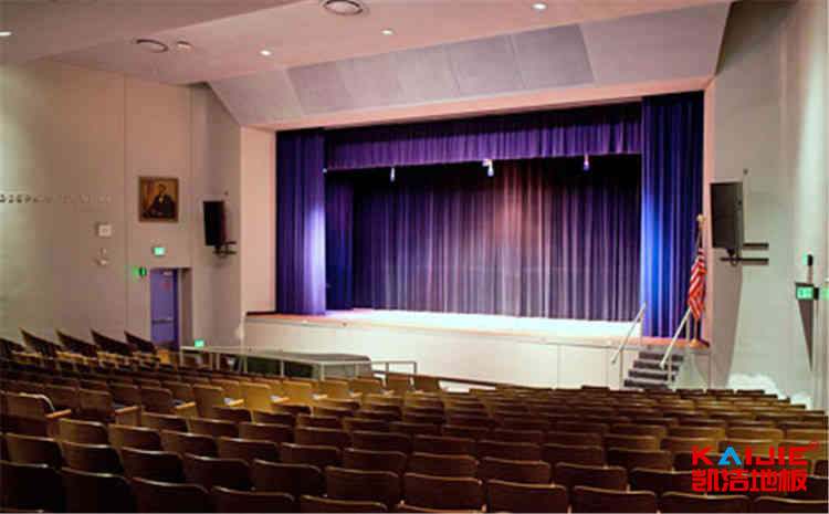 五角楓體育木地板一般多少錢？