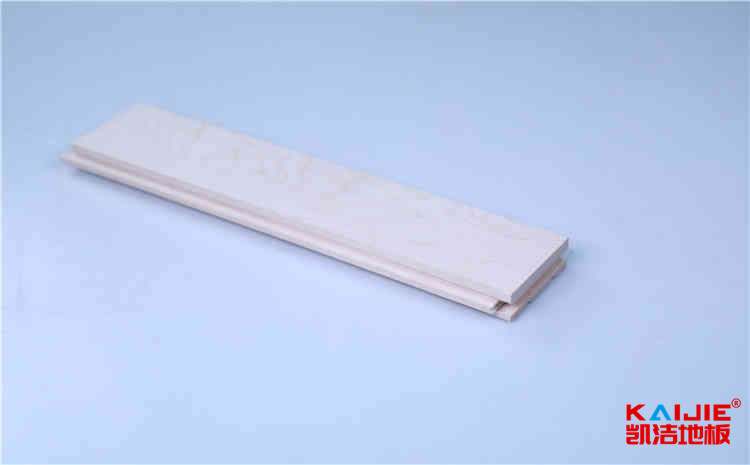 俄勒岡松體育運動地板造價是的多少？