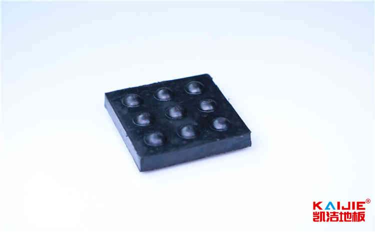 專業(yè)運(yùn)動(dòng)實(shí)木地板施工技術(shù)