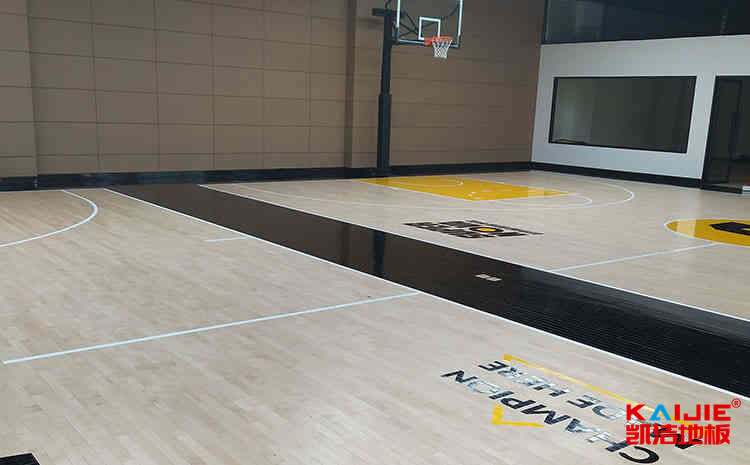 室內(nèi)籃球場(chǎng)館專用運(yùn)動(dòng)木地板有哪些特點(diǎn)