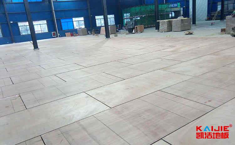 俄勒岡松體育館木地板造價是的多少?