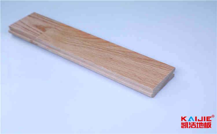 信陽籃球場木地板是如何刷漆的——凱潔地板